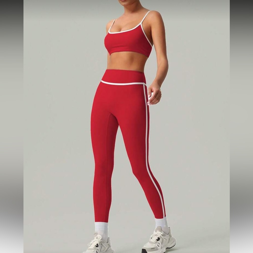 Red Active Set - Picture 2 of 5